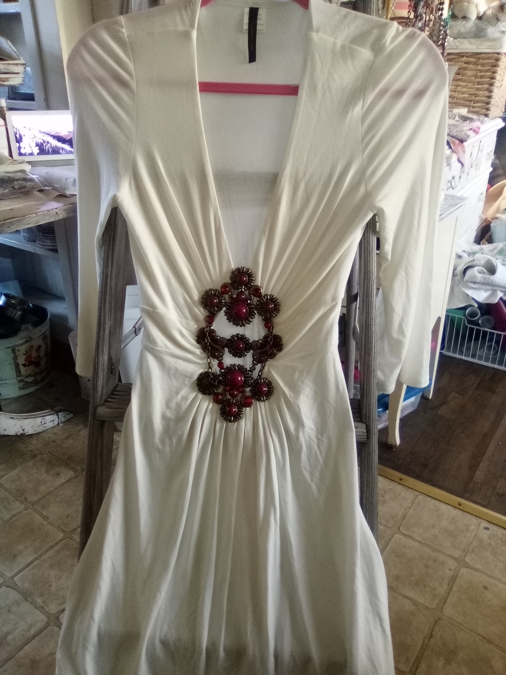 Love & Love Cream V-Neck Dress Jeweled Waist Accent S